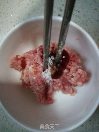 Steamed Meat Cake with Quail Eggs recipe