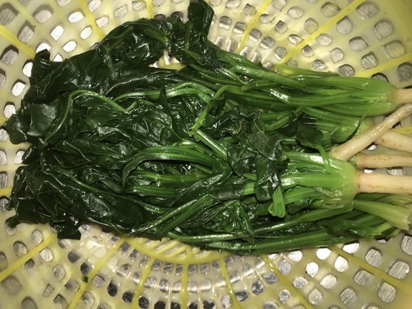 Spinach with Cold Skin recipe