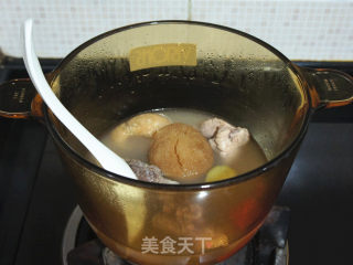 Hericium and Lotus Root Bone Soup recipe