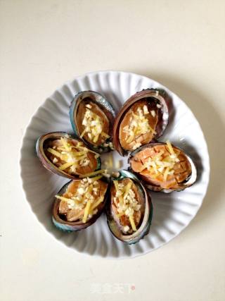 Fresh Steamed Abalone with Ginger and Spring Onion recipe