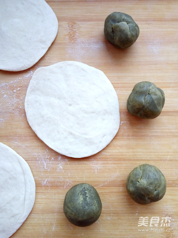 Matcha Lotus Seed Paste Bergamot Bag recipe