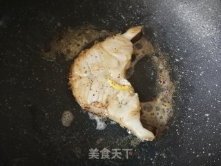 Fried Cod with Black Pepper recipe