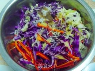 [summer Cold Dish] Two-color Cabbage Mixed with Pepper recipe