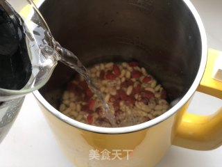 Chinese Wolfberry Soy Milk recipe