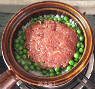 Claypot Rice with Pea Meatloaf recipe