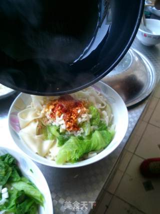 Spicy Oil Splashed Noodles recipe