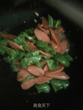 Stir-fried Ham Sausage with Green Peppers recipe