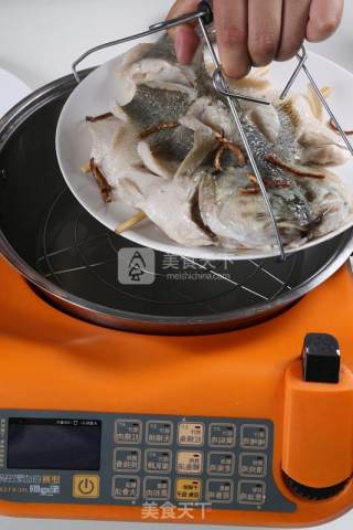 Steamed Sea Bass—jiesai Private Kitchen recipe