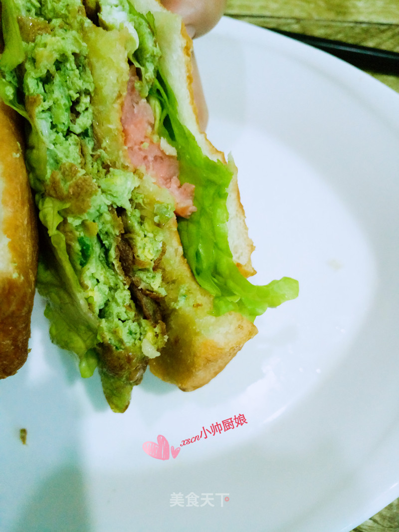 Spinach Omelette Sandwich recipe