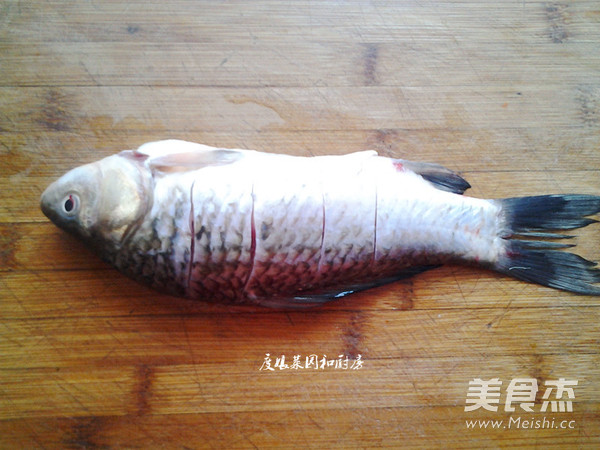Sweet and Sour Crucian recipe