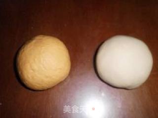 Change The Color-----two-color Golden Bean Paste Bag recipe