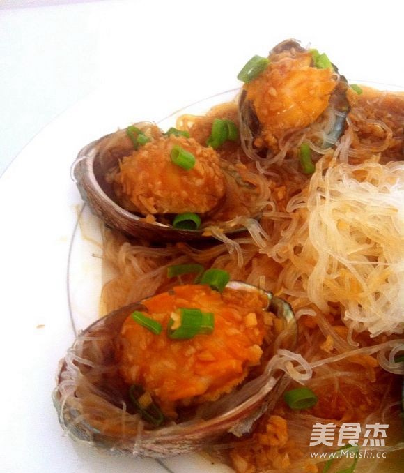 Steamed Abalone with Garlic recipe