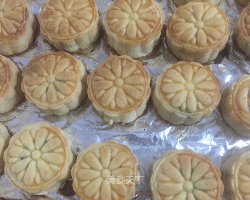 Red Bean Paste Mooncake recipe