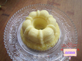 Steaming Cakes-happy Holidays Everyone recipe