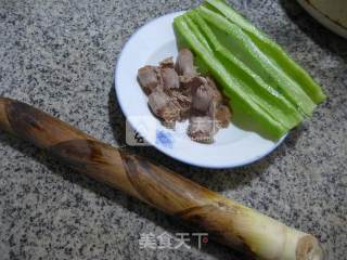 Stir-fried Lebanese with Hot Pepper Chicken Gizzards recipe