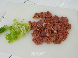 Stir-fried Chicken Hearts with Scallions recipe