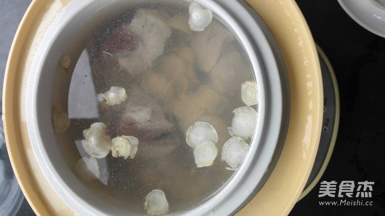 American Ginseng Stewed Pork Bone Soup recipe