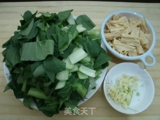 The Golden Autumn is Small and Fresh-stir-fried Yuba with Greens recipe