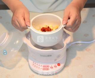 White Fungus and Lotus Seed Soup recipe