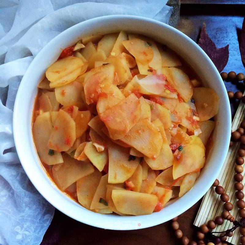Potato Chips in Tomato Sauce recipe
