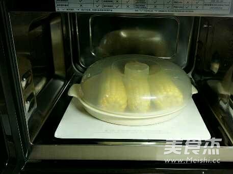Microwave Boiled Corn recipe