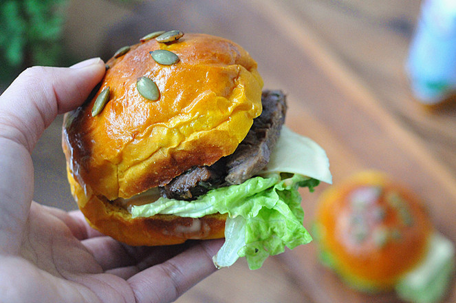 Pumpkin Mixed Bean Buns recipe