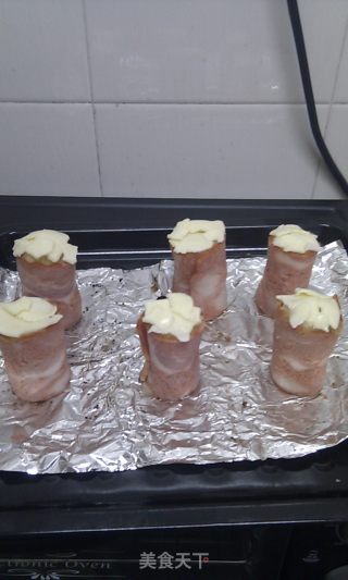 Bacon Mashed Potato Rolls recipe