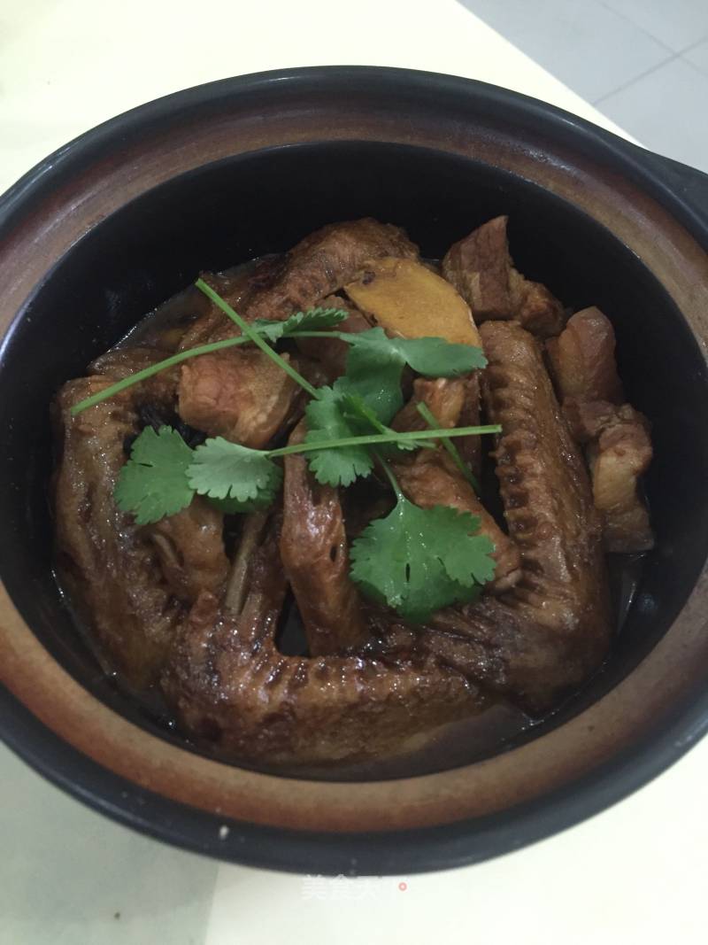 Braised Duck Wings with Pork Belly recipe