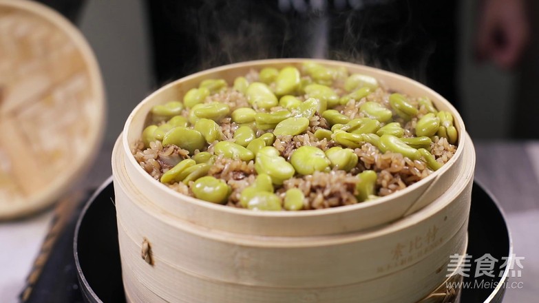 Broad Bean Glutinous Rice Pork Ribs recipe