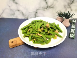 Stir-fried Sweet Beans with Chicken recipe