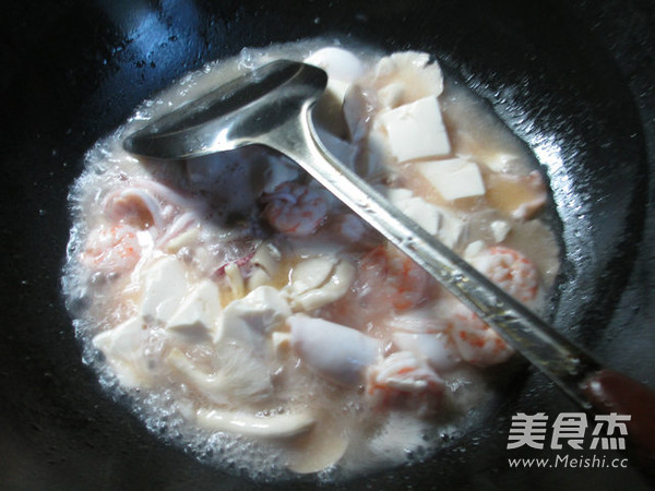 Seafood Xiuzhen Mushroom Tofu recipe