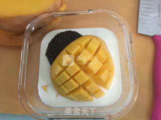 Mango White Snow Black Glutinous Rice Sweet and Sweet recipe