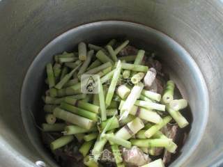 Boiled Keel with Wild Bamboo Shoots recipe