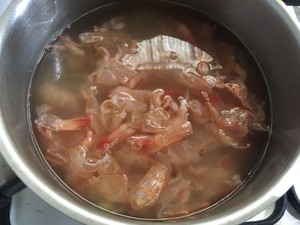 Nutrition Reduced Fat Tomato and Shrimp Slippery Tofu Soup recipe