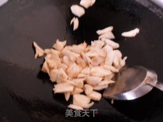 Pleurotus Eryngii Crucian Carp Soup recipe