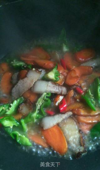 Stir-fried Twice-cooked Pork with Carrot recipe