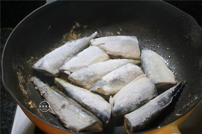 Pan-fried Saury recipe