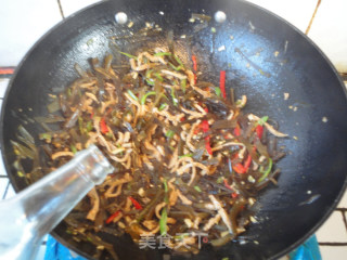 Shredded Pork Kelp with Oyster Sauce recipe