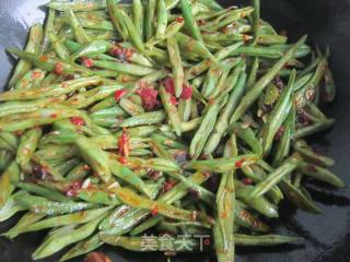 Stir-fried Pork Skin with String Beans recipe