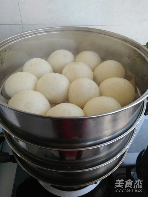 Homemade Red Bean Stuffed Buns recipe