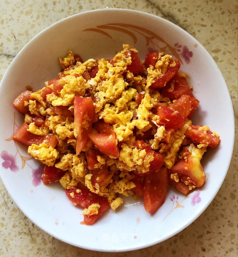 Scrambled Pigeon Eggs with Tomato