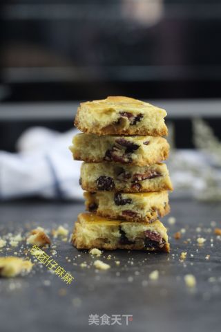 Worried that The Child Has No Snacks? Non-existent, Cranberry Souffle recipe