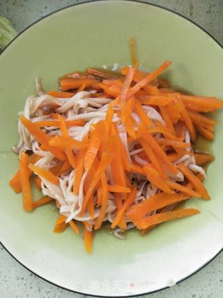Summer Side Dish: Cold White Jade Mushroom recipe