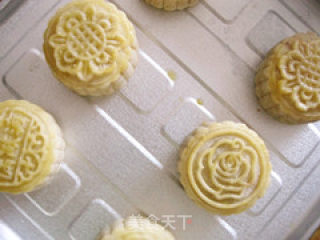 Kidney Bean Paste Mooncake recipe