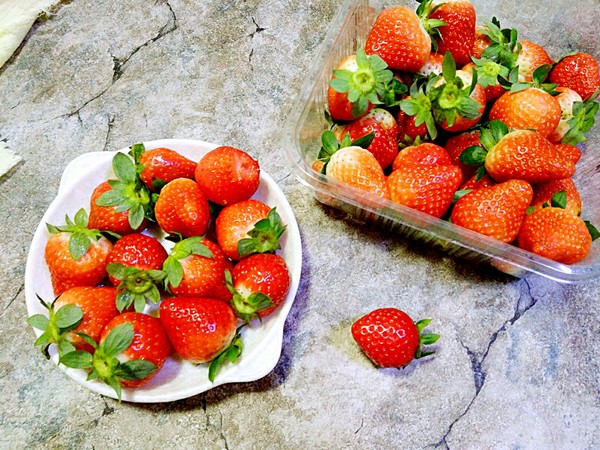 Strawberry Cheese Pie recipe