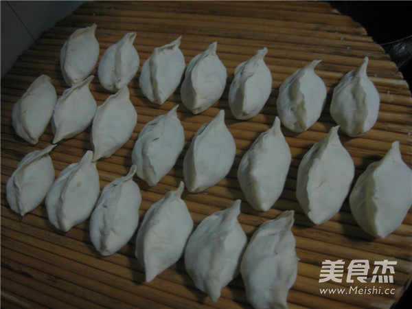 Scallop Pork and Cabbage Dumplings recipe