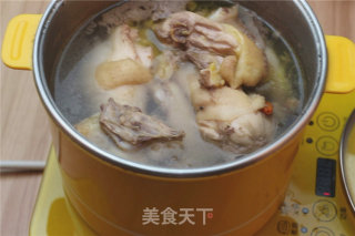 Guangdong Laohuo Liangtang-huagu Lingzhi Health Soup recipe