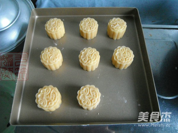 Cantonese Style Coconut Mooncake recipe