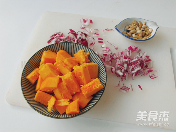 Jin Yu Man Tang Onion Pumpkin Soup recipe