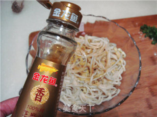 Dried Tofu Mixed with Enoki Mushrooms recipe